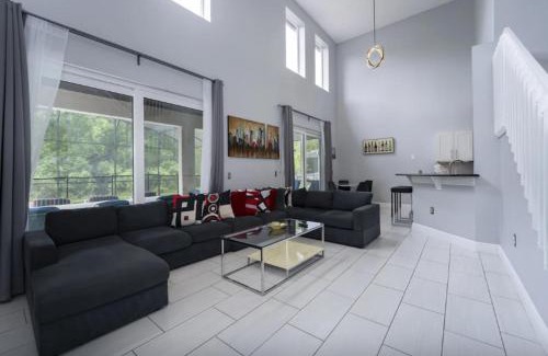 Crescent Lakes House | Woodside Villa at White Rose Villas