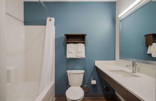 Bellflower Hotel | WoodSpring Suites Bellflower - Los Angeles