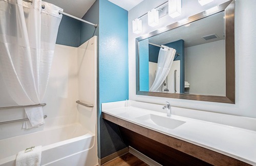 Rural Estates Hotel | WoodSpring Suites Naples