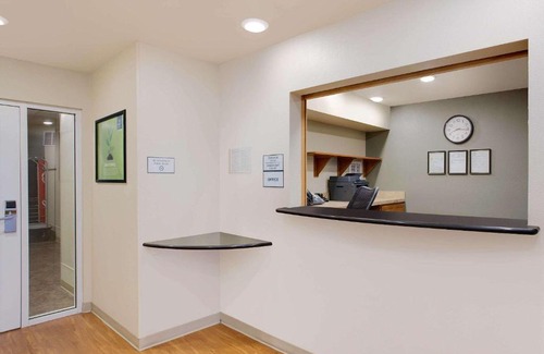 Norfolk - Virginia Beach Hotel | WoodSpring Suites Virginia Beach