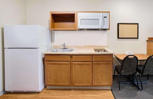 Norfolk - Virginia Beach Hotel | WoodSpring Suites Virginia Beach