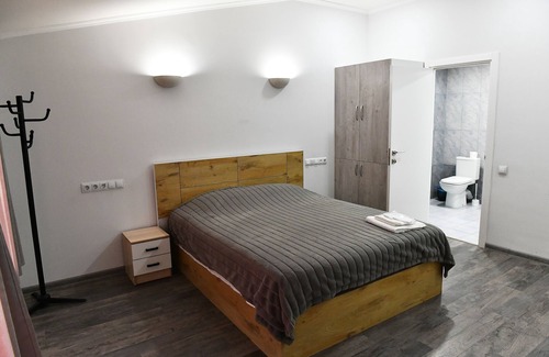 Argavand House | woolway studios room 2 and woolway studios room 1