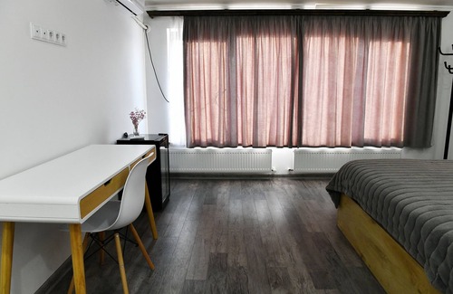 Argavand House | woolway studios room 2 and woolway studios room 1
