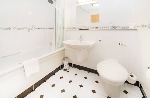 Worcester Hotel | Worcester Whitehouse