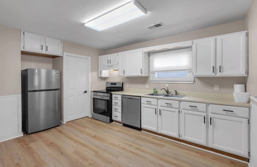 Canton House | Work or Relax l Quiet & Clean