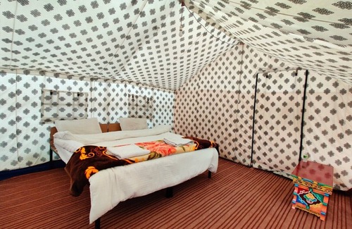 Spangmik Hotel | World Attic Camp