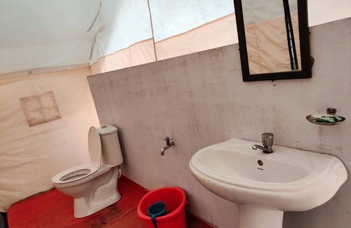 Spangmik Hotel | World Attic Camp