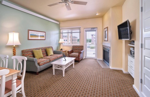 Long Beach Hotel | WorldMark Long Beach
