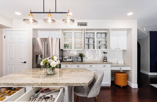 Scarlett Canyon House | WOW $175K+ NewBackyard and Interior: 4Br+BonusRm+3Ba+HtdPool*HotTub*Golf*FirePit