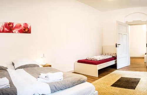 Gruna Apartment | Wunderschöne Wohnung in sanierter Villa! incl WIFI