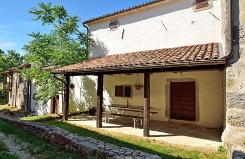 Kotli House | Wunderschönes Ferienhaus In Kotli Mit Grill, Gemeinschaftlichem Pool Und Terrasse