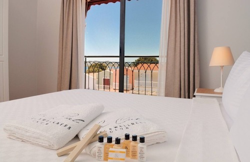 Cesme Hotel | www.lecielh.com