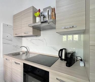 Anzio House | Wyndcliffe