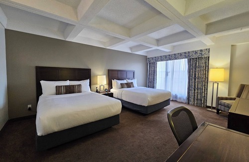 Southside Hotel | Wyndham Edmonton Hotel and Conference Centre