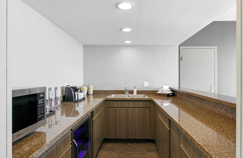 Columbia Hotel | Wyndham San Diego Bayside