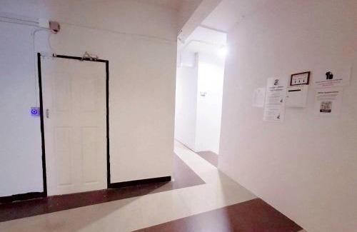 Talat Yot Apartment | X The Hidden Khaosan - เดอะ ฮิดเด้นข้าวสาร รามบุตรี