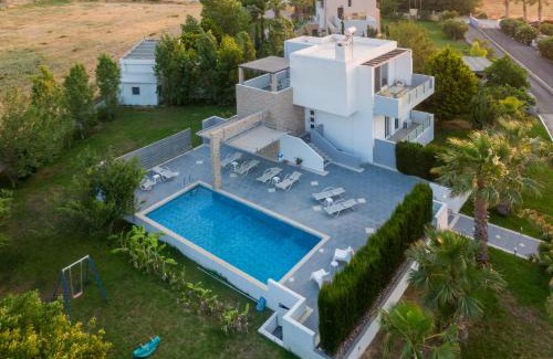 Zipari Villa | Xenos Villa 1 With Private Swimming Pool Near The Sea