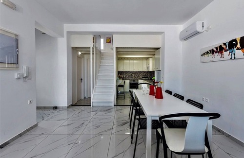 Tingaki Villa | XENOS VILLA 4 - LUXURY VILLA WITH PRIVATE SWIMMING POOL NEAR THE SEA