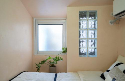 Xuhui Apartment | Xizhi B&B & Two-bedroom House