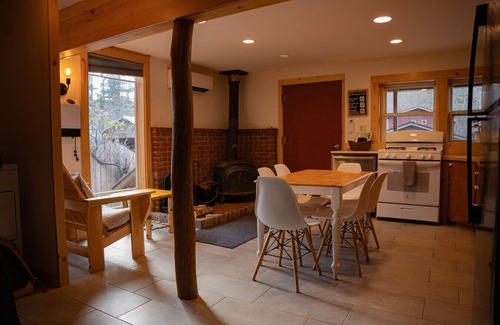 Keene Apartment | Xplorer II - Keene | Modernized Private Apartment in Town | Centrally Located to Major Trailheads