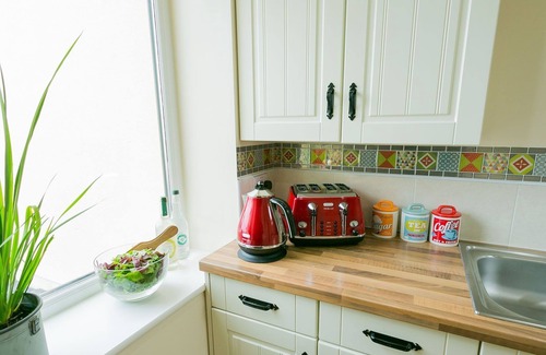 Cylch-Y-Garn Cottage | Y Beudy - a sea view that sleeps 2 guests in 1 bedroom