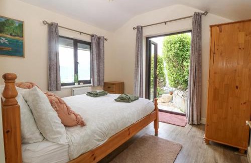 Llanrwst House | Y Stabal