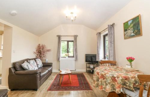 Llanrwst House | Y Stabal