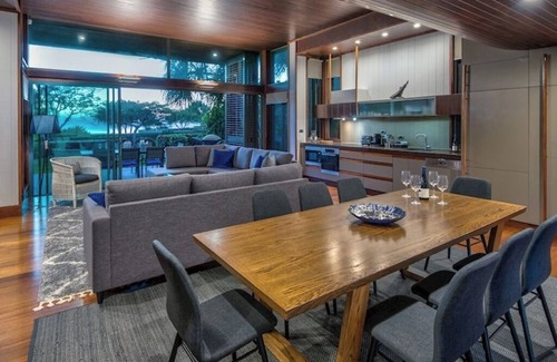 Hamilton Island Villa | Yacht Club Villa 1