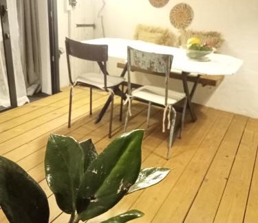 Saint-Paul Apartment | Yaka