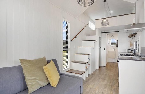 Palmers Channel Villa | Yamba Tiny House Iris
