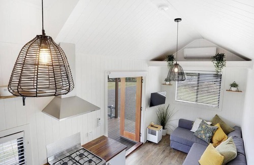 Palmers Channel Villa | Yamba Tiny House Iris