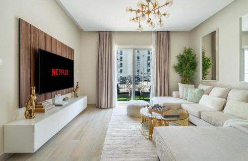 Abu Dhabi Apartment | Yas Pearl - 2BD by SLV