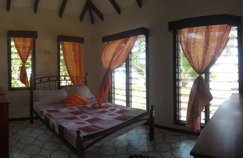Matathawa Island Hotel | Yasawa Long Beach Hideout Resort