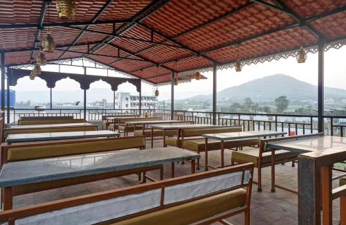 Kadadhe Hotel | Yashraj Resorts