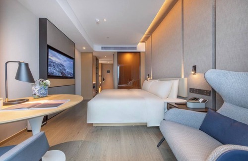 Longhua District Hotel | YatuoHotel Shenzhen MissionHills NewPark