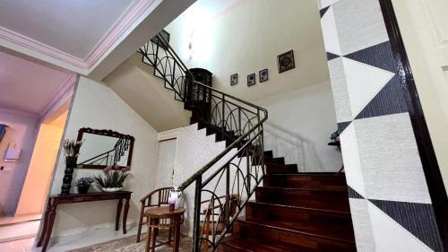 Kampung Geliga Besar House | YB Guest House 4 Bilik 5 Katil