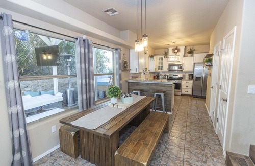 Las Cruces House | Year Round Heated Pool, Hot Tub, Pet Friendly