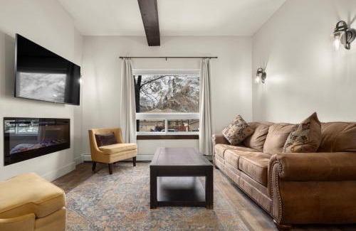 Gardiner Other | Yellowstone Hot Springs Resort