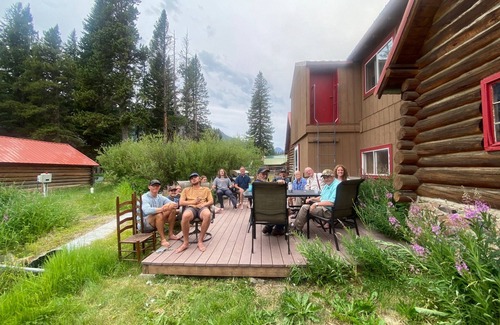 Silver Gate House | Yellowstone Park - 1/2 Mile-Silver Gate/Cooke City