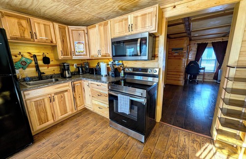 Gardiner House | Yellowstone Treasure Guesthouses on the River