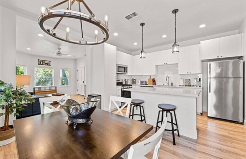 Downtown Sacramento Apartment | Yellowstone Vibes: SacTown Edition!