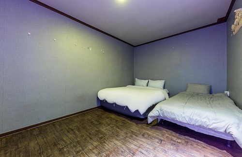Sangjak-kol Hotel | Yesan Shinwon Parktel