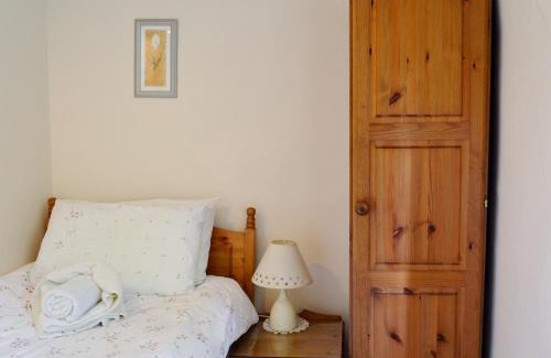 Liphook House | Yew Tree Cottage