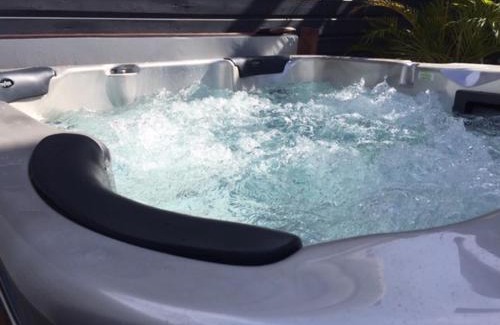 Saint-Andre Apartment | Ylang Résidence avec piscine chauffée & jacuzzi