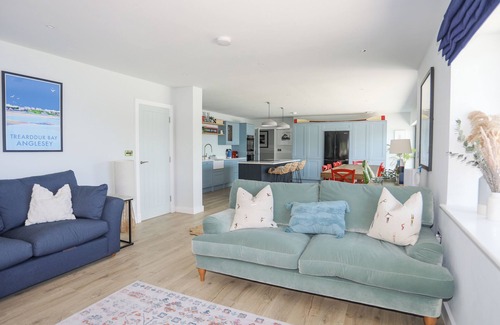Bangor Cottage | Ynys Faelog