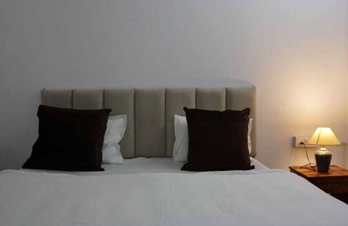 Rishikesh Hotel | Yogamu India