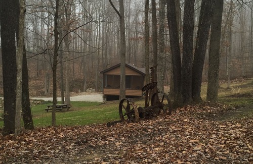 Kimbolton Cottage | Yore Cottage, private 15-wooded acres with hiking & fishing, 3-min. to Salt Fork