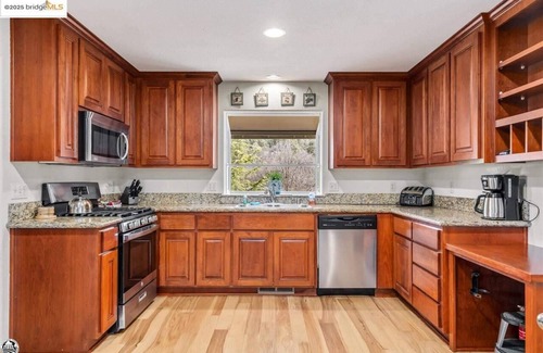 Groveland Cabin | Yosemite Family Retreat Ping Pong Foosball Spacious Cabin and Forest Views