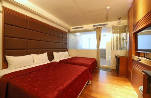 Baihe Hotel | Yosemite Hot Spring Resort