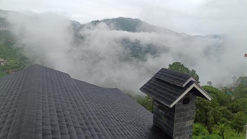 Dharampur Apartment | You and Me at Twin Oaks kasauli